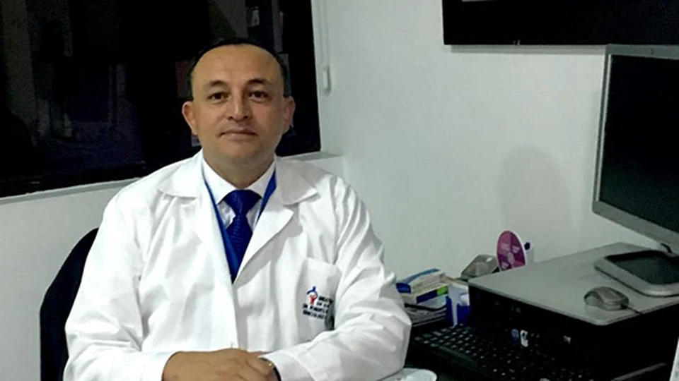 Dr. Roberto Beletanga - Ginecología y Obstetricia en Quito